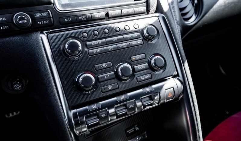 
								2016 Nissan GT-R NISMO full									