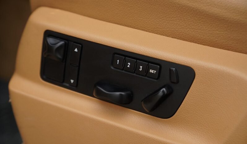 
								2005 Porsche Cayenne Turbo full									