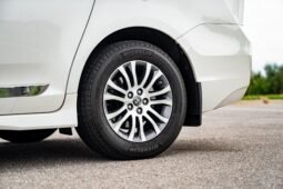 
										2018 Toyota Sienna L full									