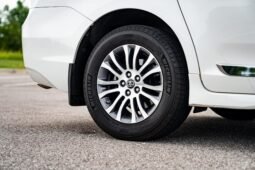 
										2018 Toyota Sienna L full									