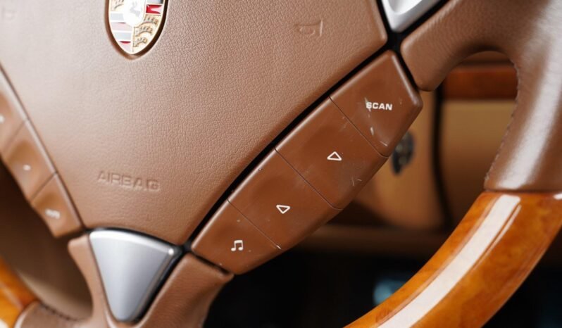 
								2005 Porsche Cayenne Turbo full									