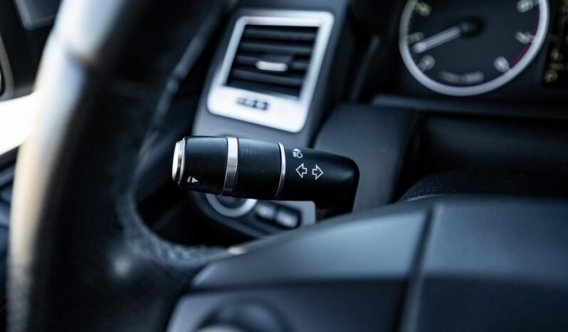 
								2013 Land Rover Range Rover Sport HSE full									