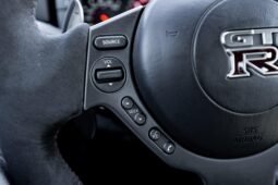 
										2016 Nissan GT-R NISMO full									