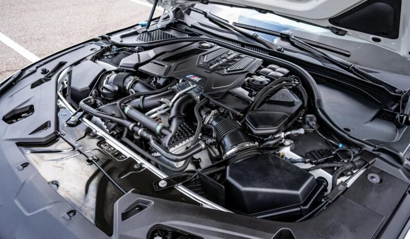 
								2020 BMW M8 Competition full									