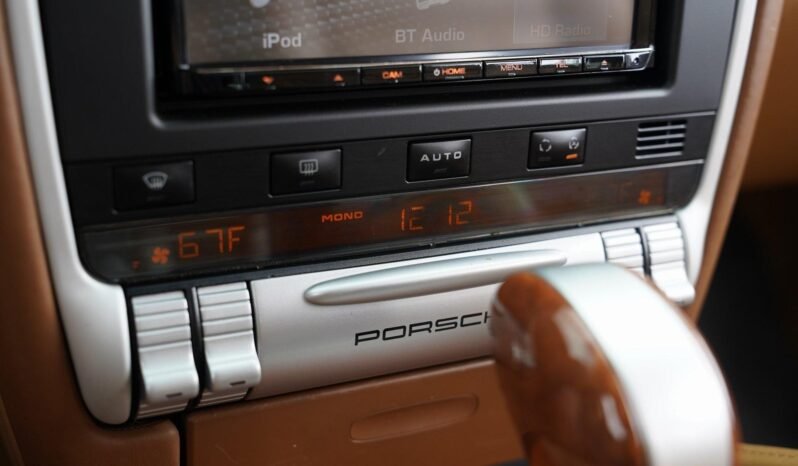 
								2005 Porsche Cayenne Turbo full									