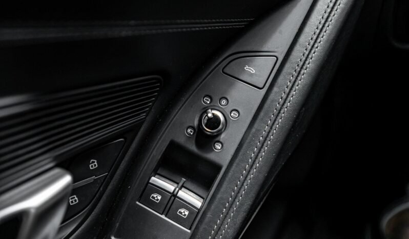 
								2017 Audi R8 5.2 Plus full									