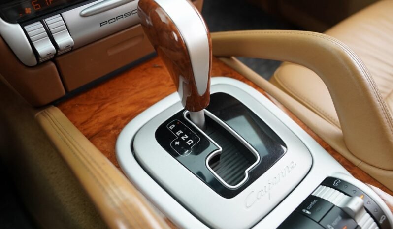 
								2005 Porsche Cayenne Turbo full									