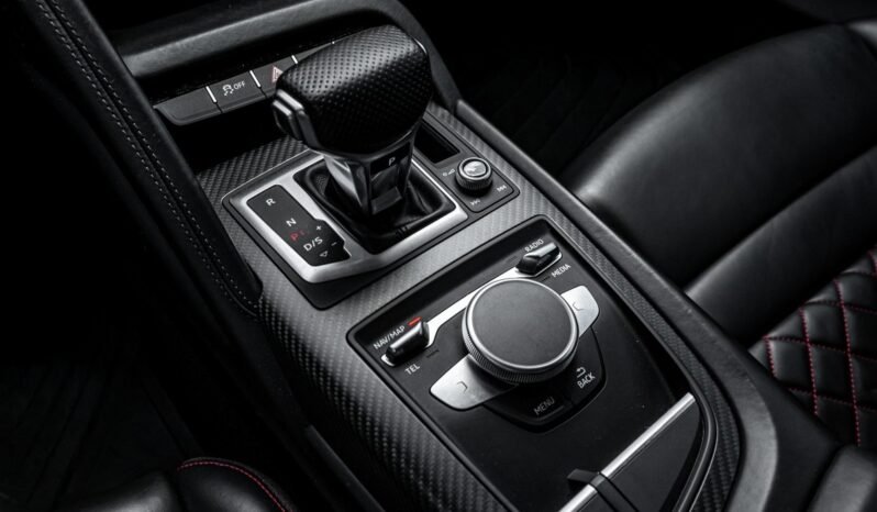 
								2017 Audi R8 5.2 Plus full									