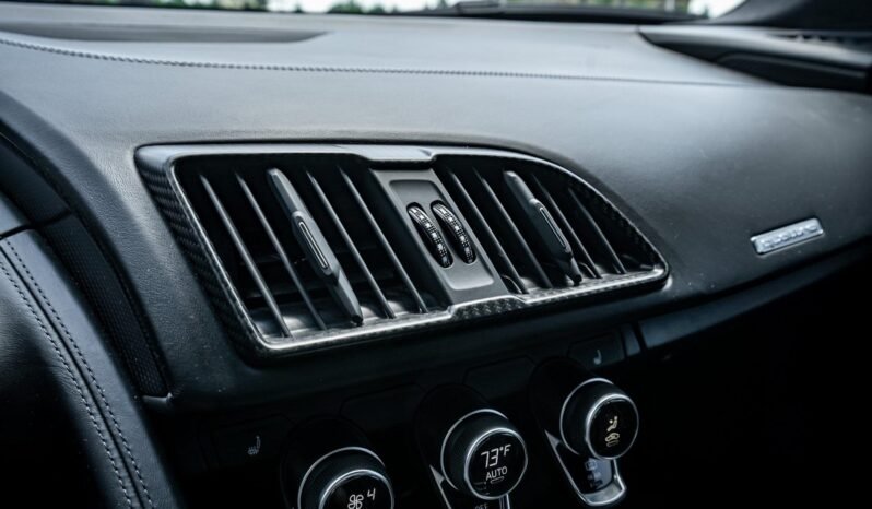 
								2017 Audi R8 5.2 Plus full									