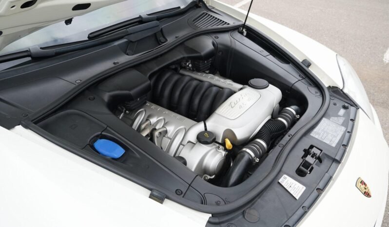 
								2005 Porsche Cayenne Turbo full									