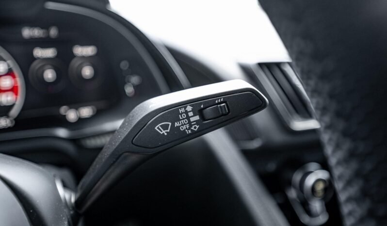 
								2017 Audi R8 5.2 Plus full									