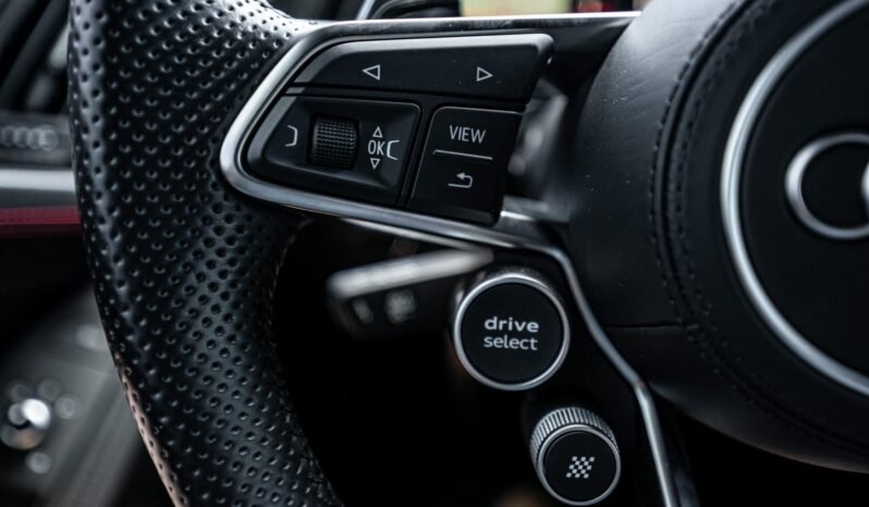 
								2017 Audi R8 5.2 Plus full									