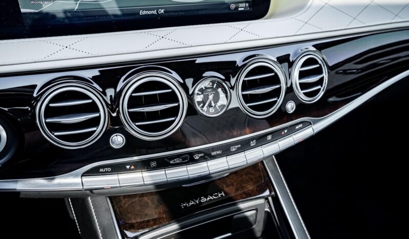 
								2018 Mercedes-Benz Maybach S 560 full									