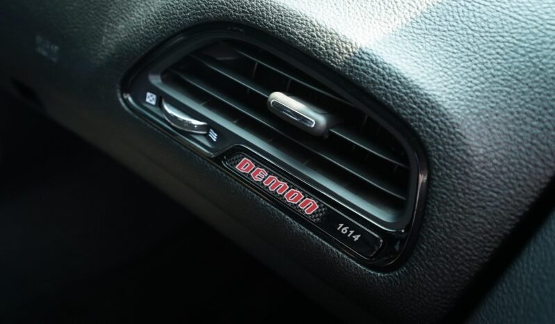 
								2018 Dodge Challenger SRT Demon full									