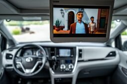 
										2018 Toyota Sienna L full									