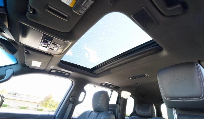 
								2022 Lexus LX 600 Ultra Luxury full									