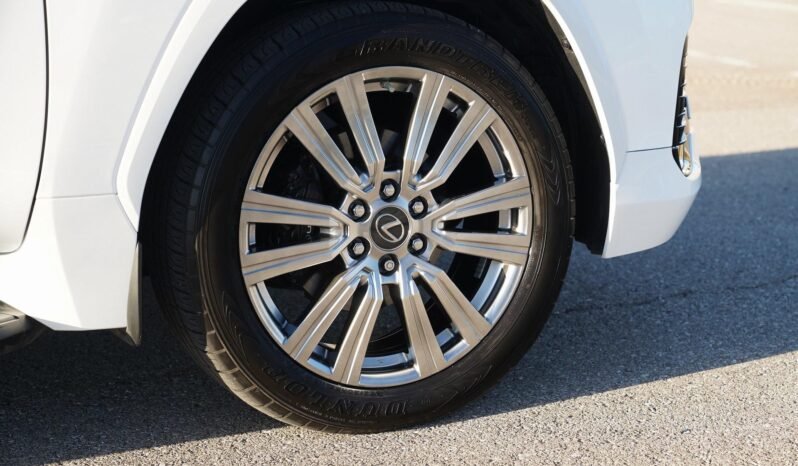 
								2022 Lexus LX 600 Ultra Luxury full									