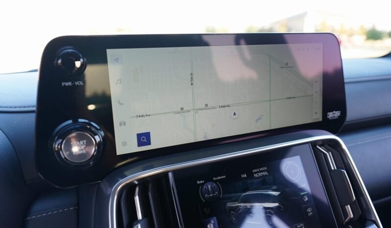 
								2022 Lexus LX 600 Ultra Luxury full									