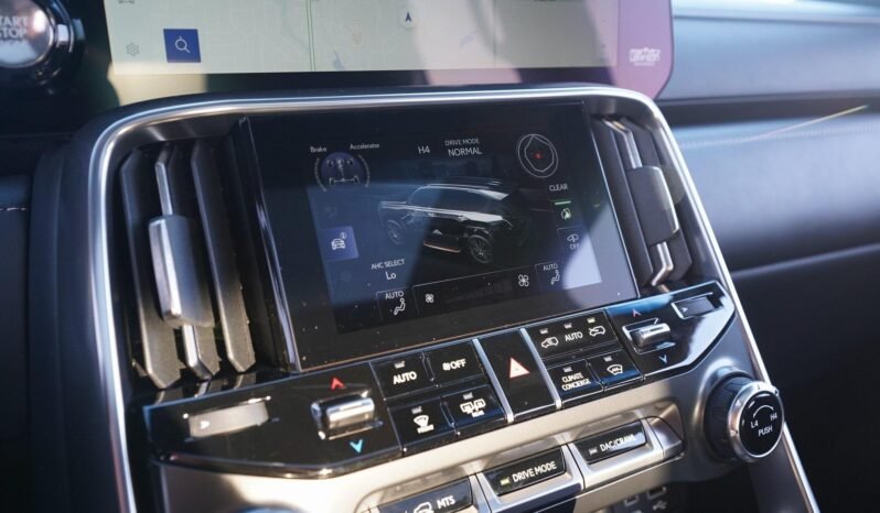 
								2022 Lexus LX 600 Ultra Luxury full									