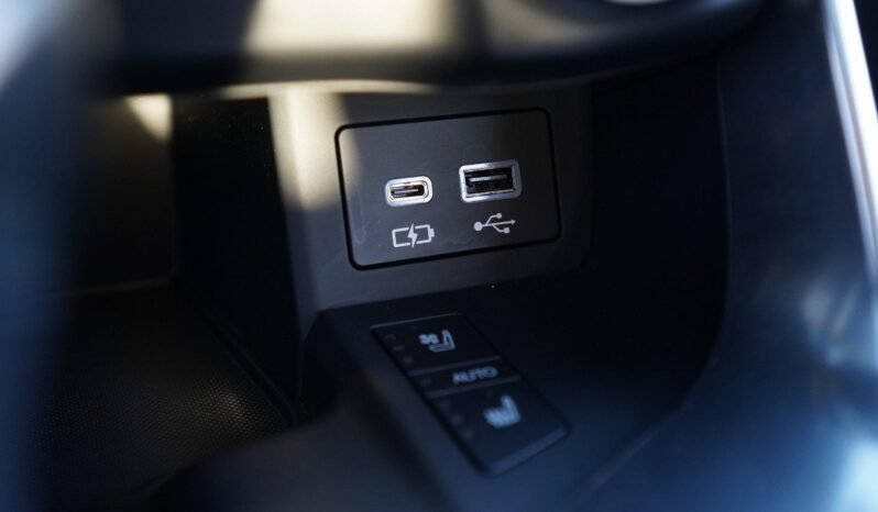 
								2022 Lexus LX 600 Ultra Luxury full									