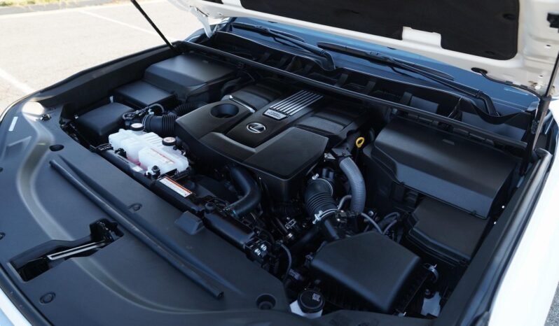 
								2022 Lexus LX 600 Ultra Luxury full									