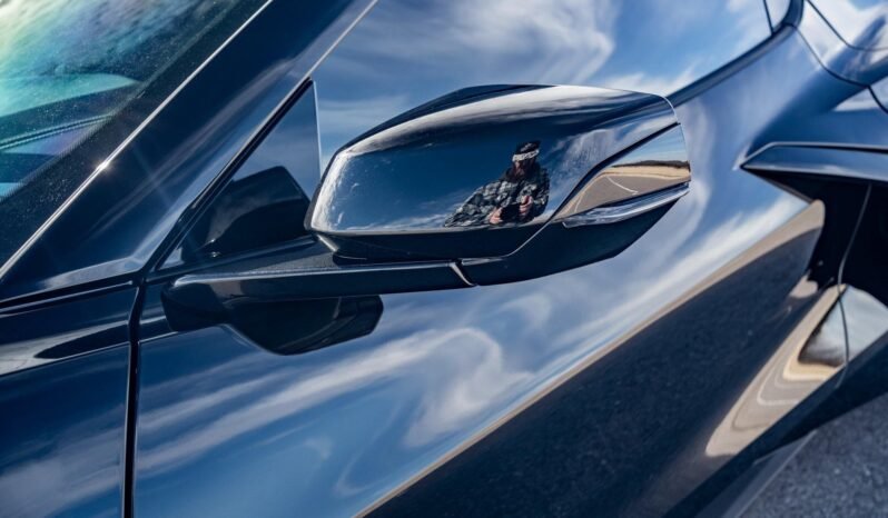 
								2020 Chevrolet Corvette Stingray full									