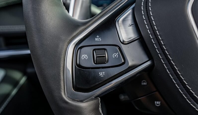 
								2020 Chevrolet Corvette Stingray full									