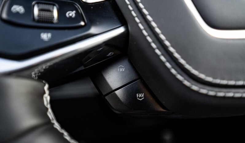 
								2020 Chevrolet Corvette Stingray full									