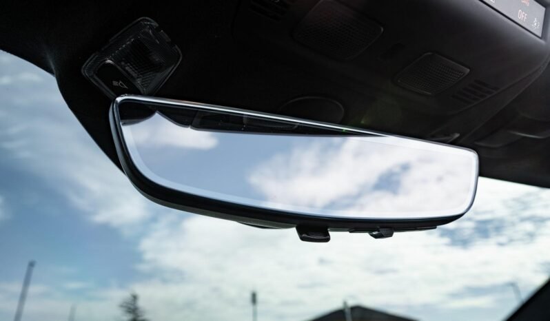 
								2020 Chevrolet Corvette Stingray full									