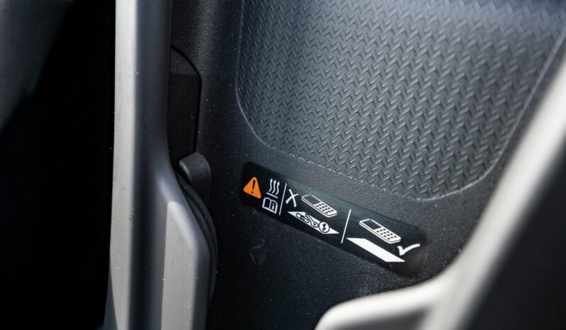 
								2020 Chevrolet Corvette Stingray full									