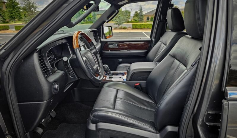 
								2017 Lincoln Navigator Select full									