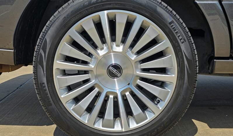 
								2017 Lincoln Navigator Select full									