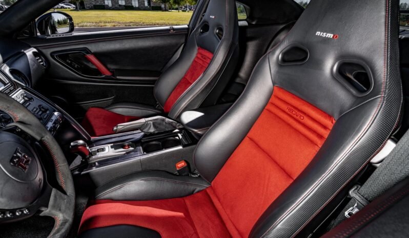 
								2016 Nissan GT-R NISMO full									