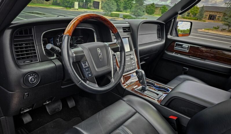 
								2017 Lincoln Navigator Select full									