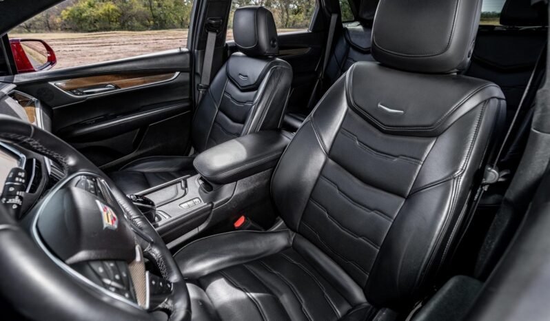 
								2017 Cadillac XT5 Platinum full									