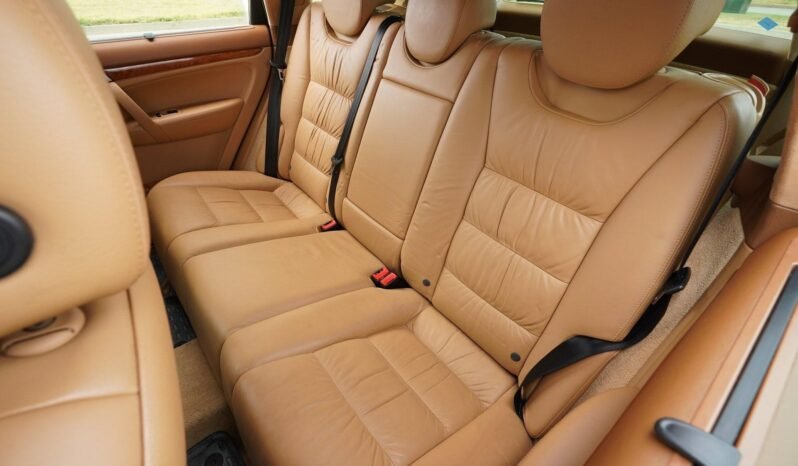 
								2005 Porsche Cayenne Turbo full									