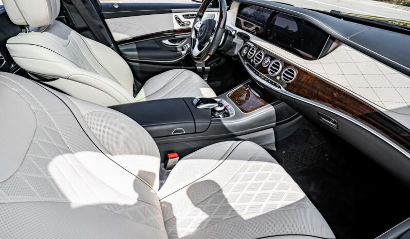 
								2018 Mercedes-Benz Maybach S 560 full									