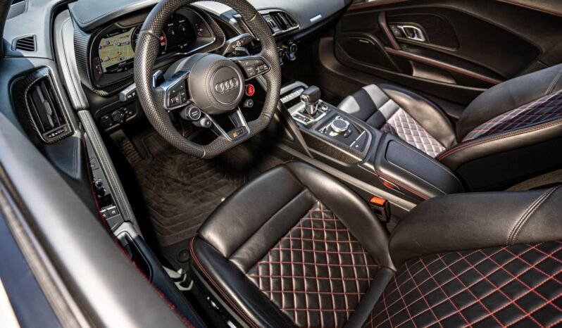 
								2017 Audi R8 5.2 Plus full									