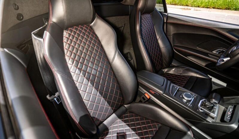 
								2017 Audi R8 5.2 Plus full									