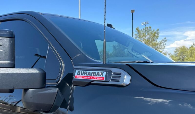 
								2024 GMC Sierra 2500HD AT4 full									