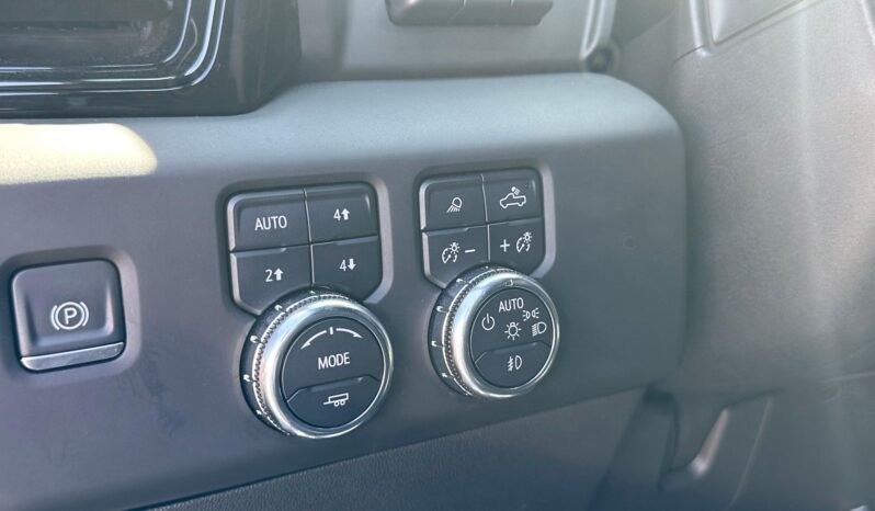 
								2024 GMC Sierra 2500HD AT4 full									