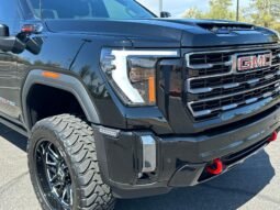 
										2024 GMC Sierra 2500HD AT4 full									