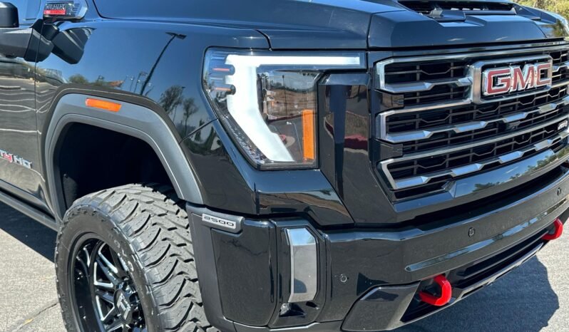 
								2024 GMC Sierra 2500HD AT4 full									