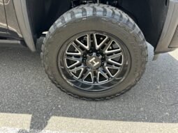 
										2024 GMC Sierra 2500HD AT4 full									